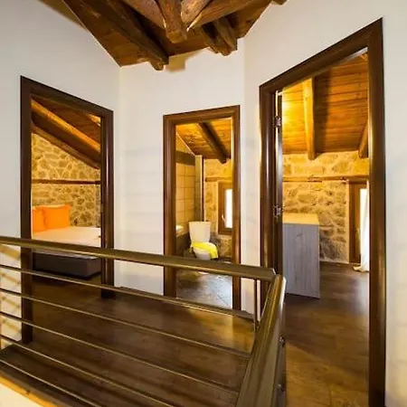 Villa Petrini Spiti Pyrgadikia