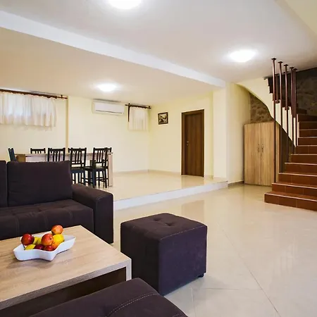 Villa Petrini Spiti *